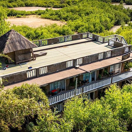 Kombo Beach Resort セレクンダ エクステリア 写真