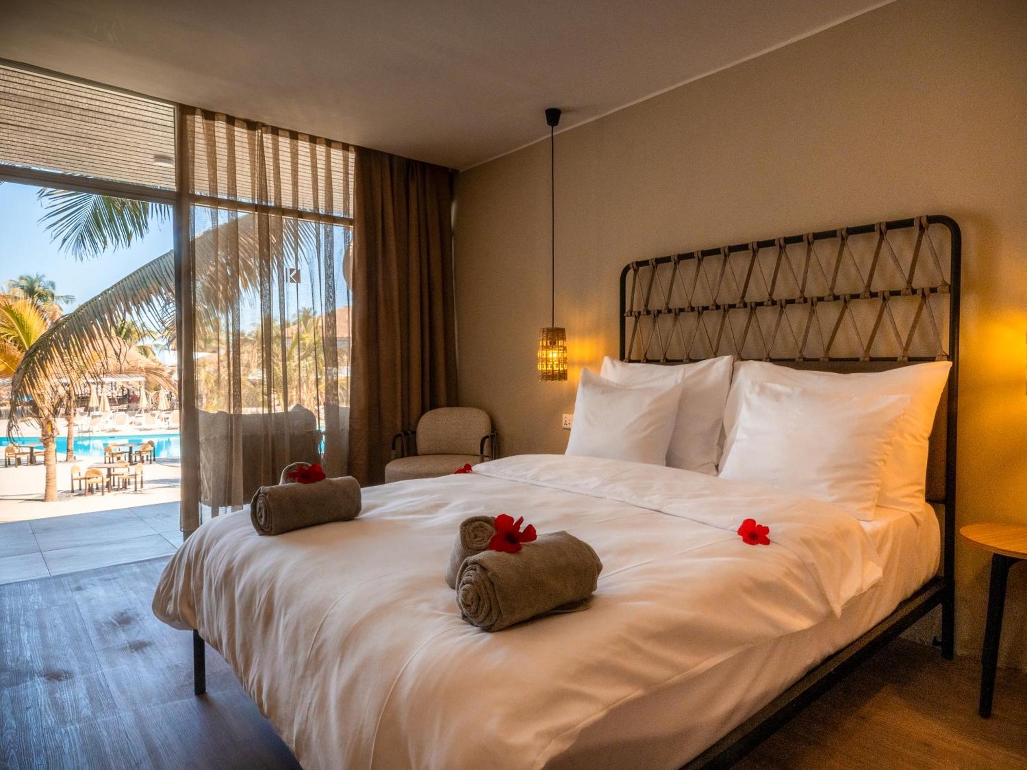 Kombo Beach Resort セレクンダ エクステリア 写真
