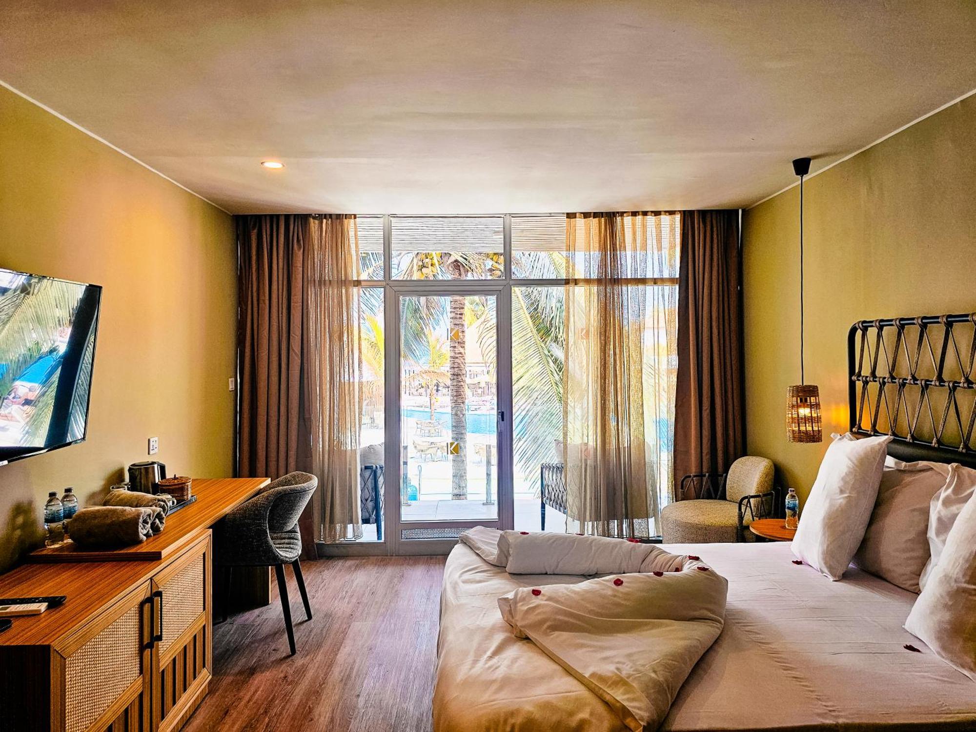 Kombo Beach Resort セレクンダ エクステリア 写真