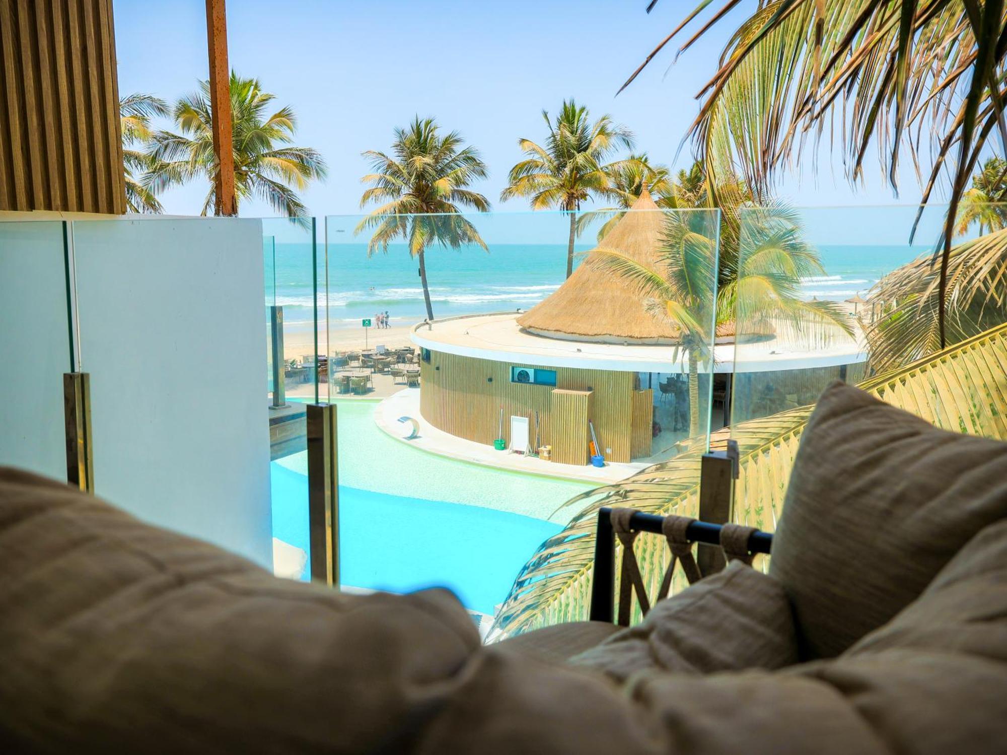 Kombo Beach Resort セレクンダ エクステリア 写真