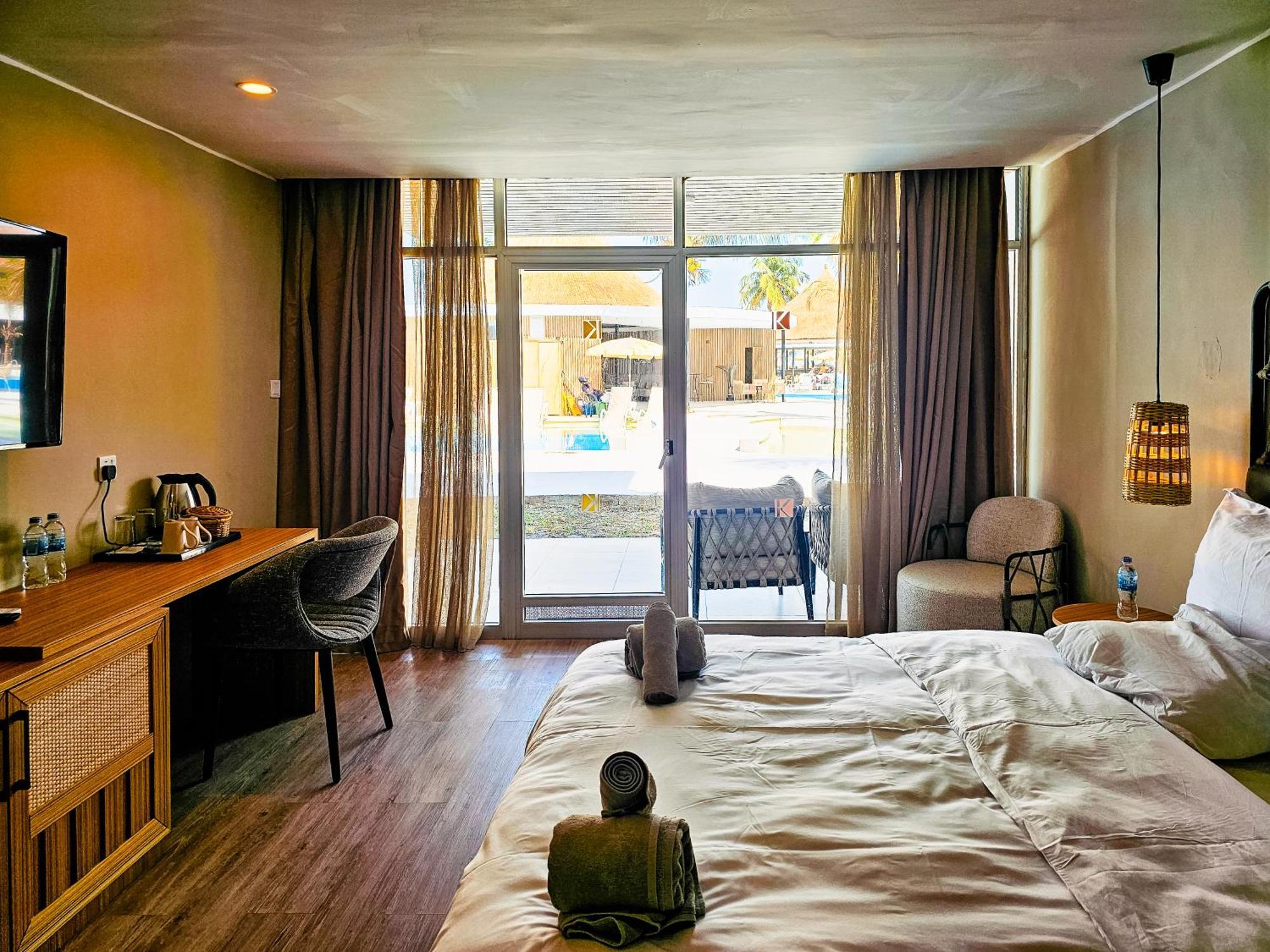 Kombo Beach Resort セレクンダ エクステリア 写真