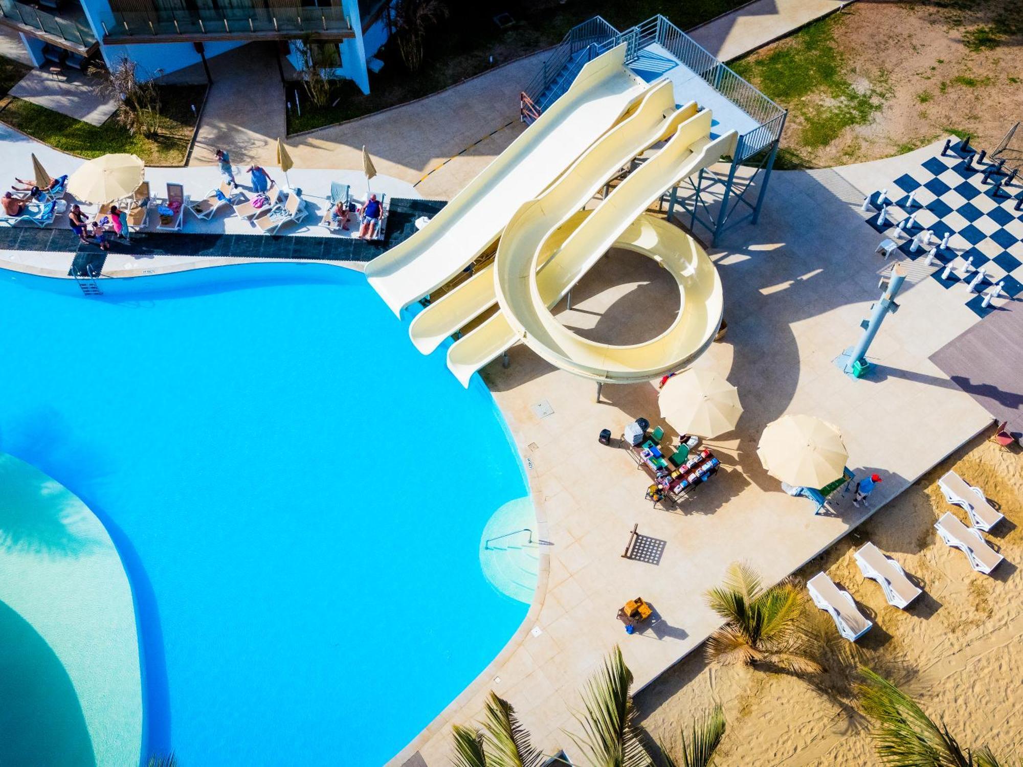 Kombo Beach Resort セレクンダ エクステリア 写真