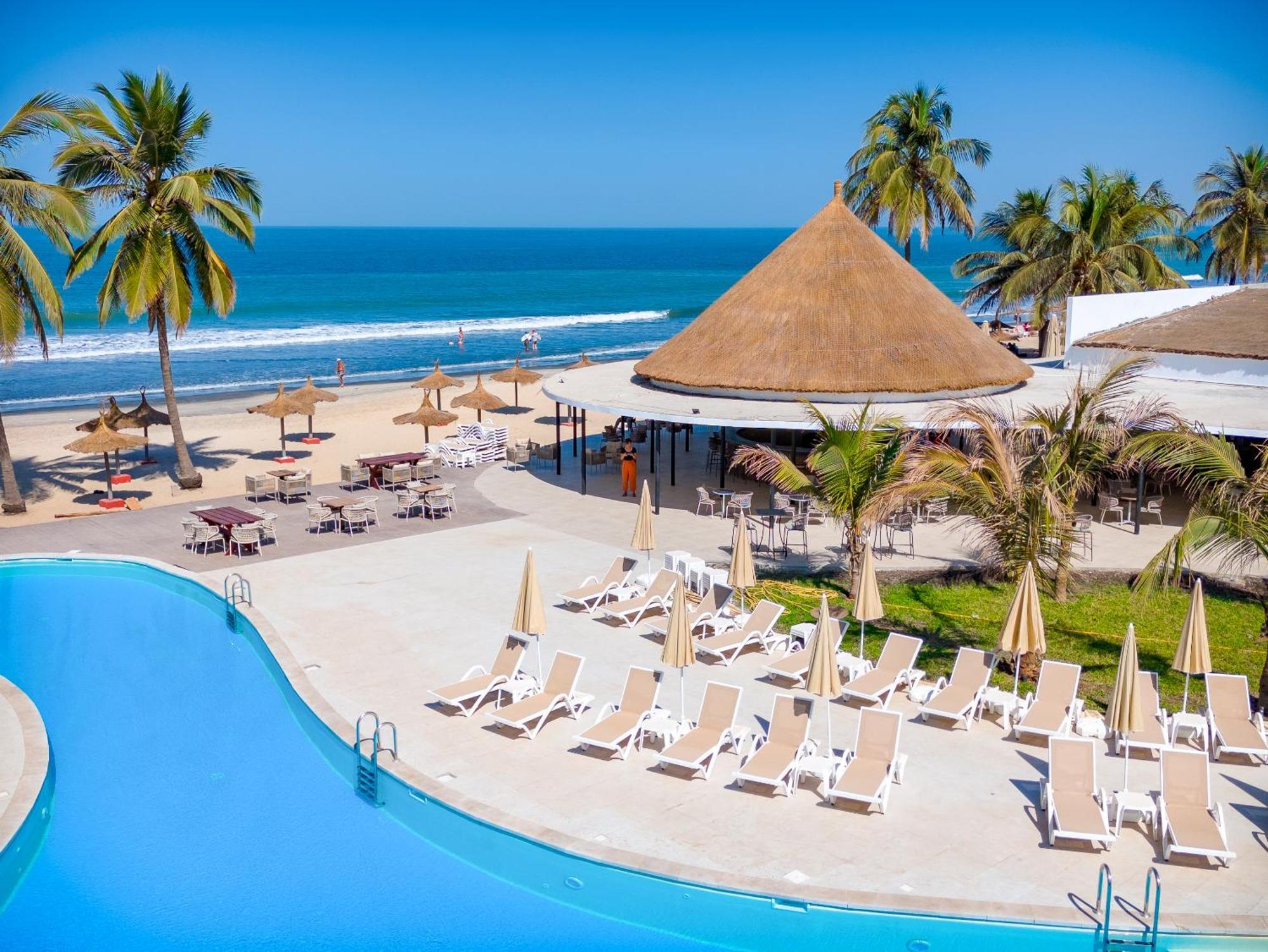 Kombo Beach Resort セレクンダ エクステリア 写真