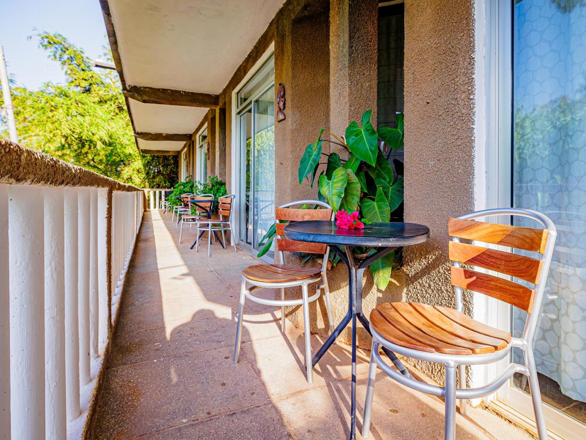 Kombo Beach Resort セレクンダ エクステリア 写真